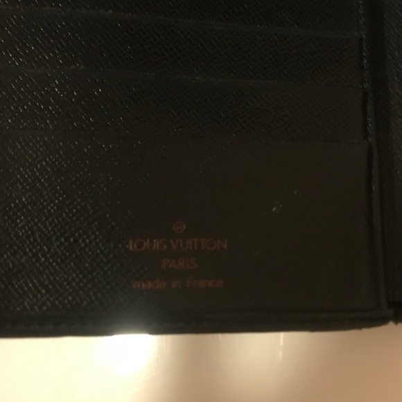 Louis Vuitton Epi leather wallet in black - Picture 4 of 5
